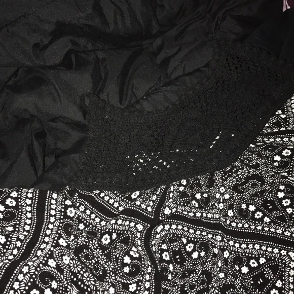 Off the shoulder yoke neck shift dress - Picture 2 of 7